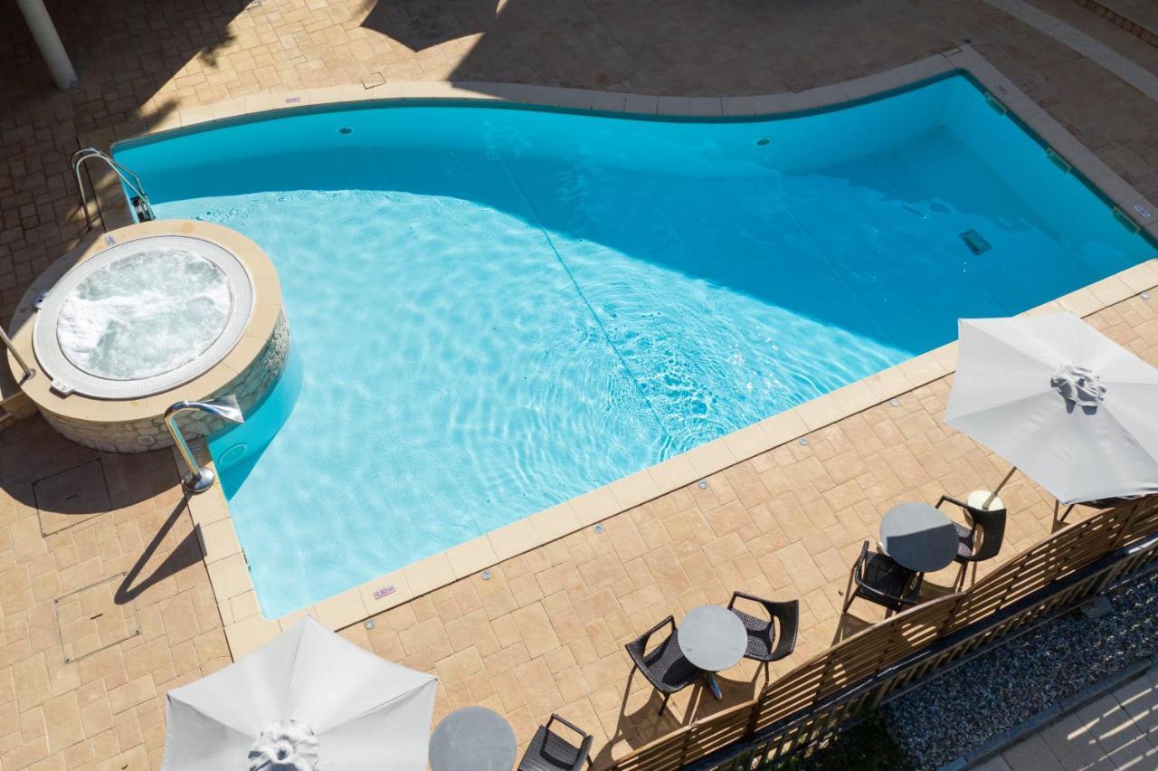 Logis Hotel Parenthese, Restaurant & Spa Chille Ngoại thất bức ảnh