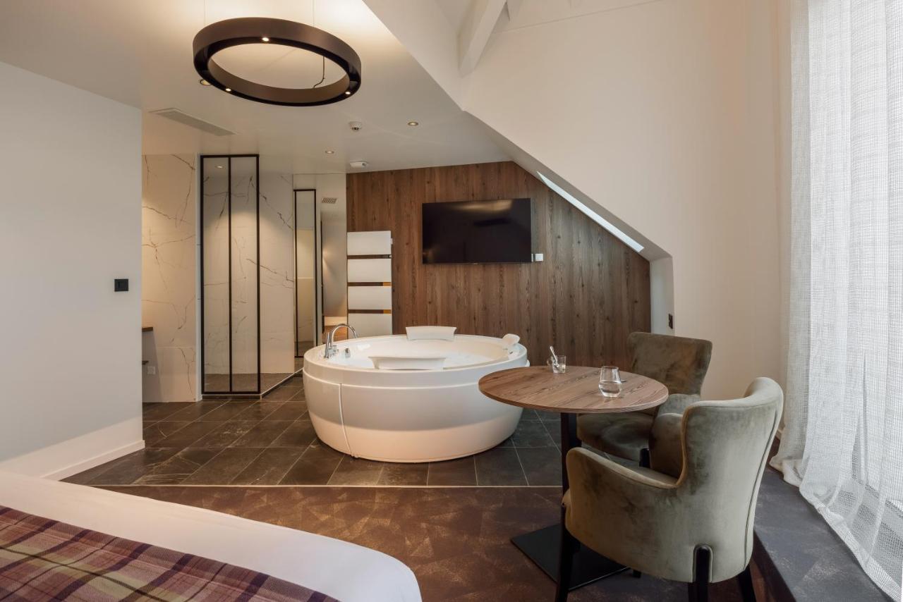 Logis Hotel Parenthese, Restaurant & Spa Chille Ngoại thất bức ảnh