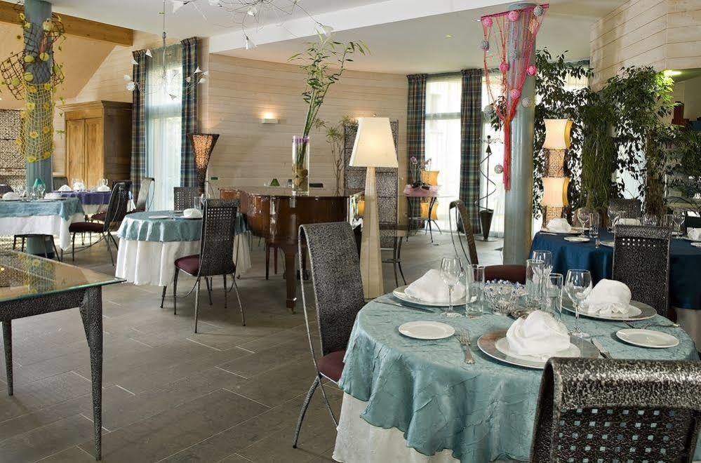 Logis Hotel Parenthese, Restaurant & Spa Chille Ngoại thất bức ảnh